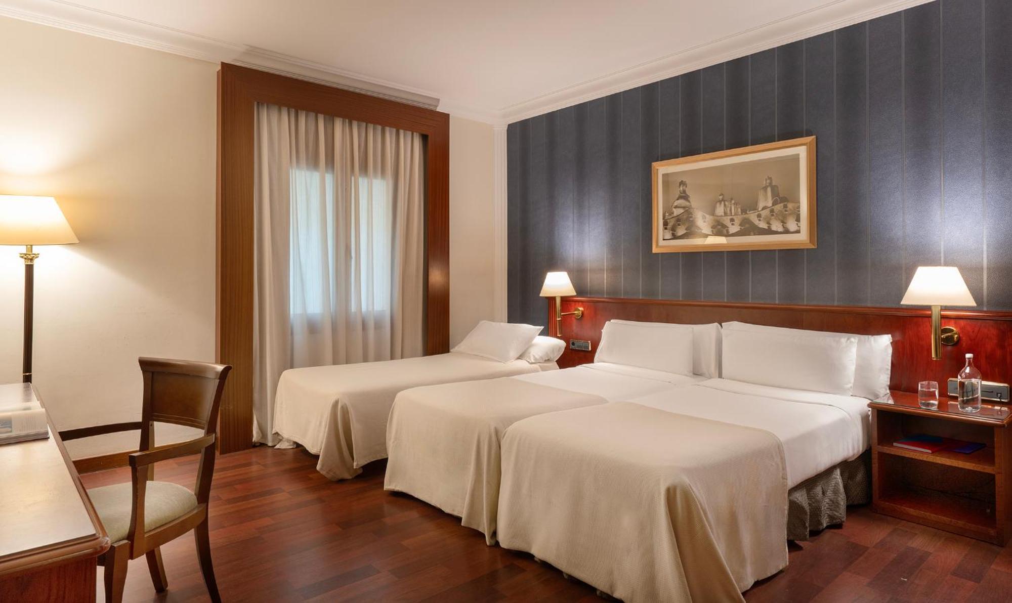 Hotell El Avenida Palace 4*