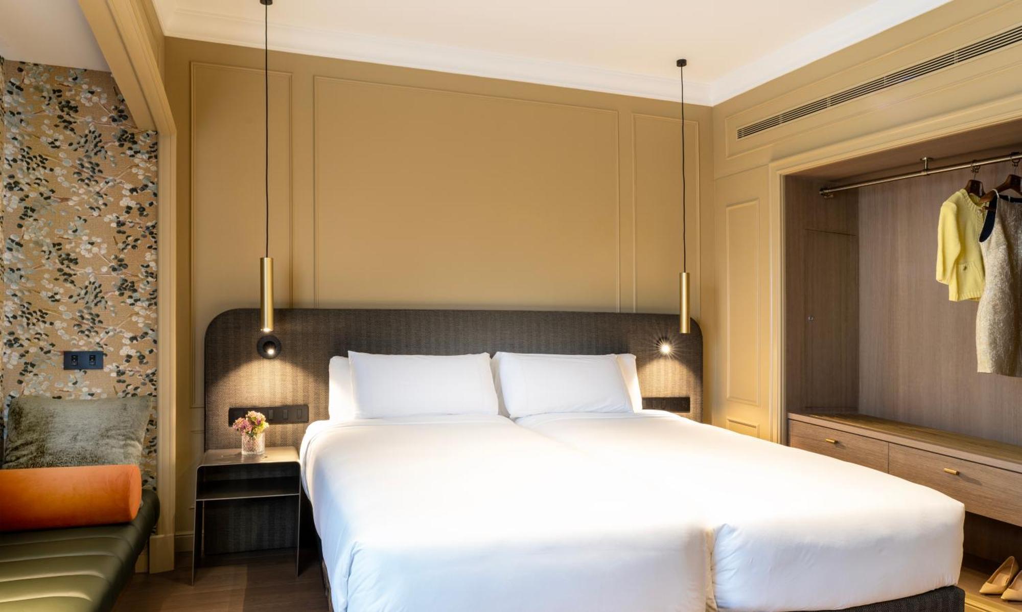 Hotell El Avenida Palace 4*